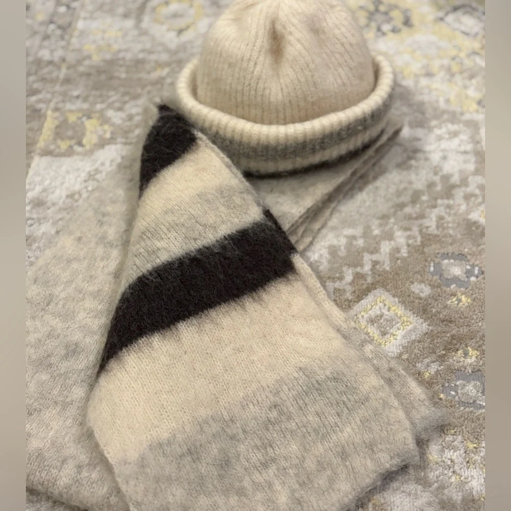 Icelandic Pure wool Vintage Scarf by Hilda Ltd.